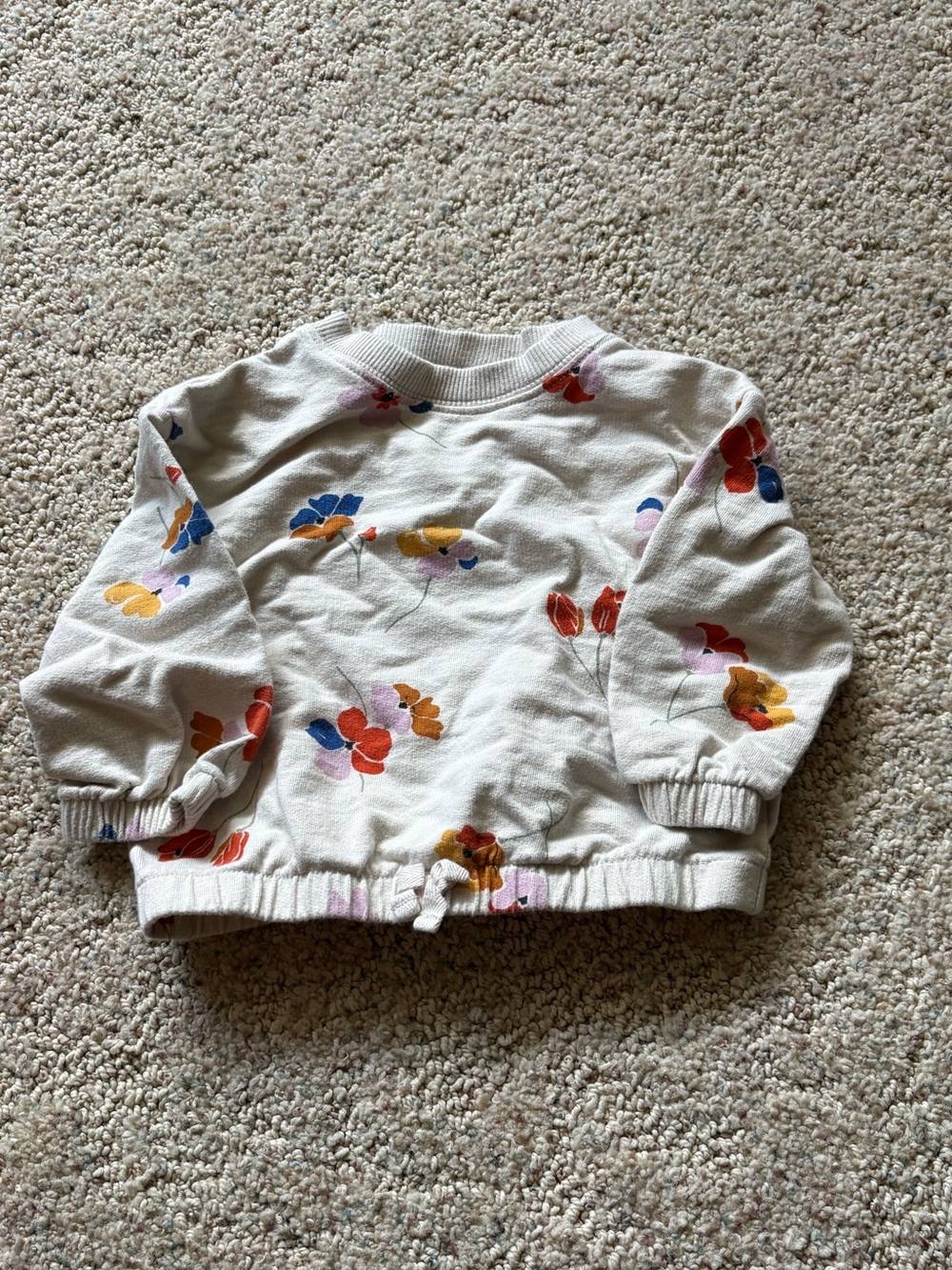 🩷 6 for $20 🩷 Carter's Cream Floral Pullover